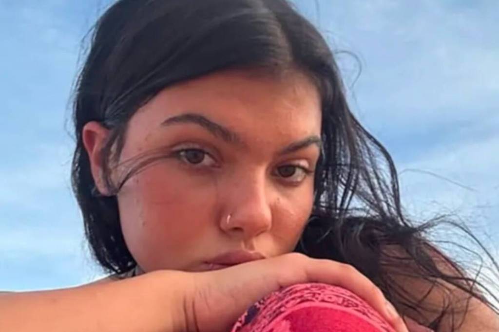 Vancouver Island teen drowned after dingo attack on island in Australia